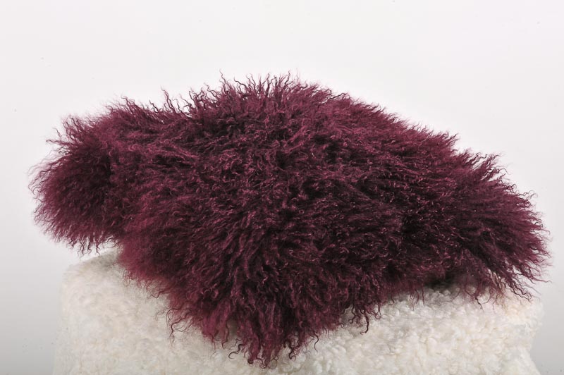 Lambskin pillow, purpur